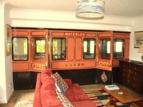 2 Bedroom Cottage with adjoining Train Carriage near the Jurassic Coast, Dorset, England